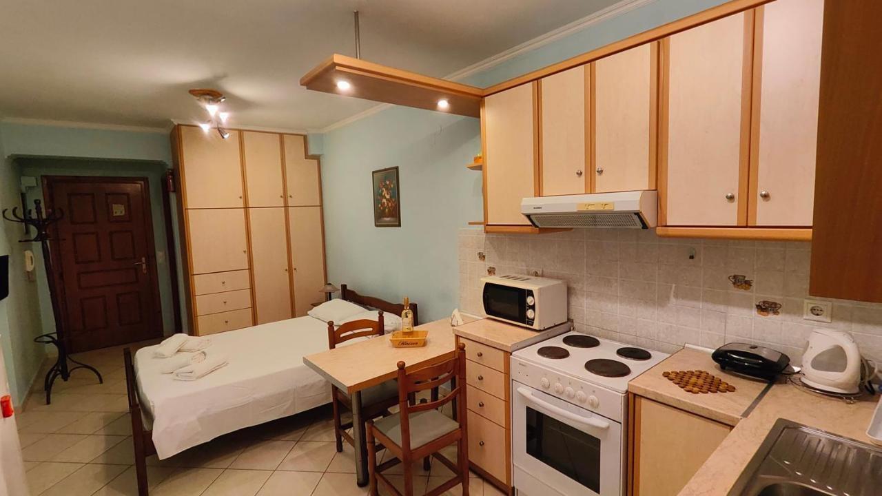 Green Studio Apartment Argostoli  Exterior photo
